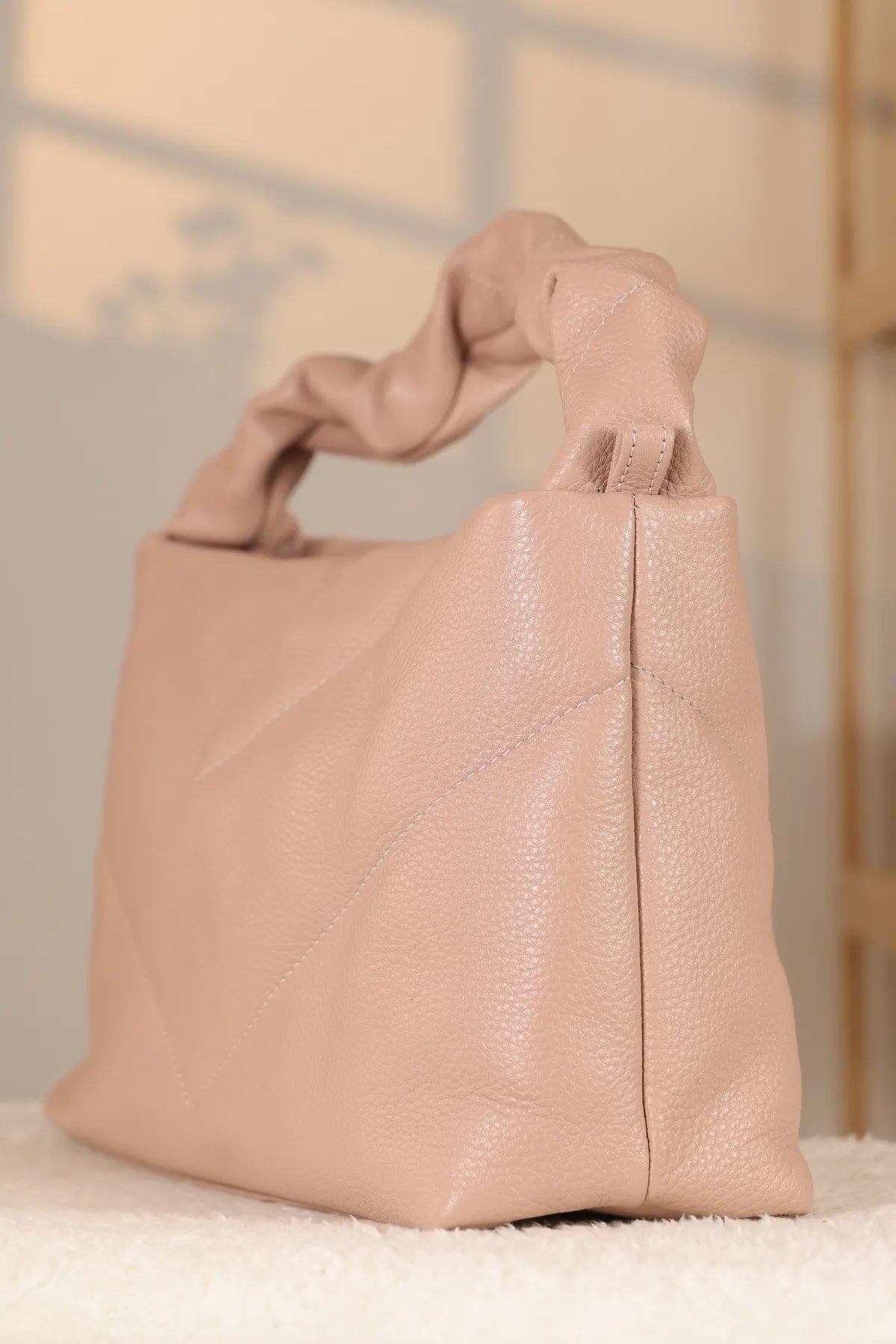 Soft Stil Omuz Askılı Deri Çanta - 40326 , Kavun Içi Renk , %100 Orijinal Deri — görsel 4