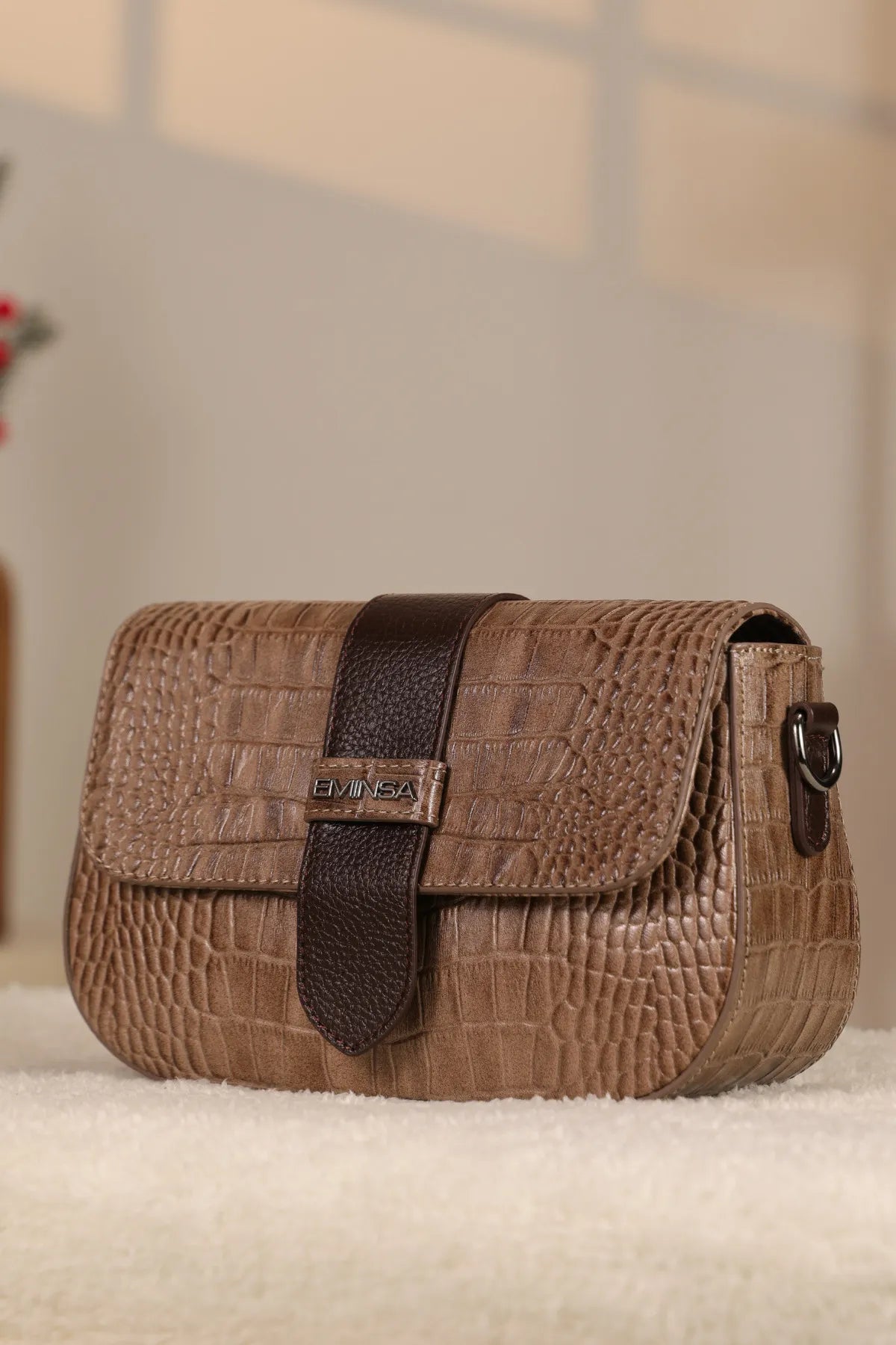 Crocodile-Embossed Leather Bag With Shoulder Strap - 100% Genuine Leather - 40370 — image 4