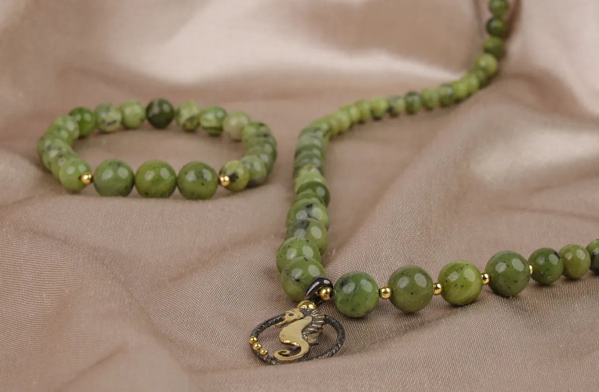 Jade - Hematite Natural Stone and Silver Necklace and Bracelet — image 5